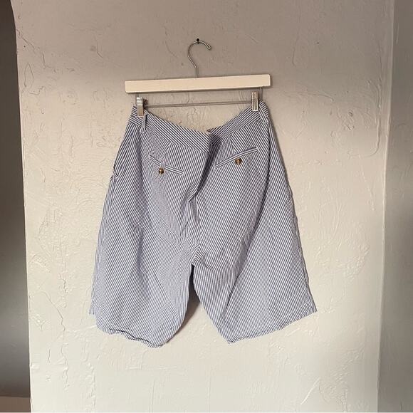 L.L. Bean Favorite Fit Blue/White Striped Nautical Women's Bermuda Shorts sz 16 - Picture 2 of 5